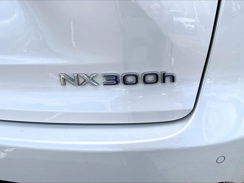 Used 2021 Lexus NX 300h NX 300h w/ Accessory Package image 8