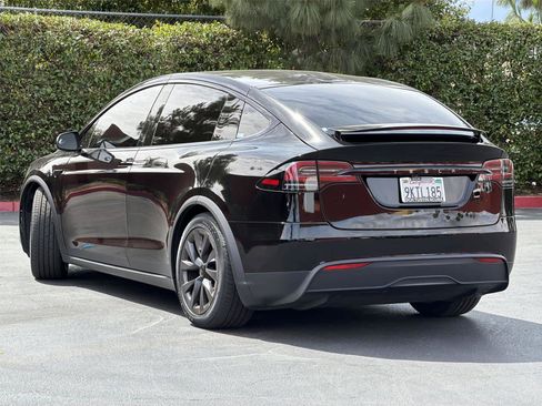 Used 2024 Tesla Model X AWD/4WD image 5