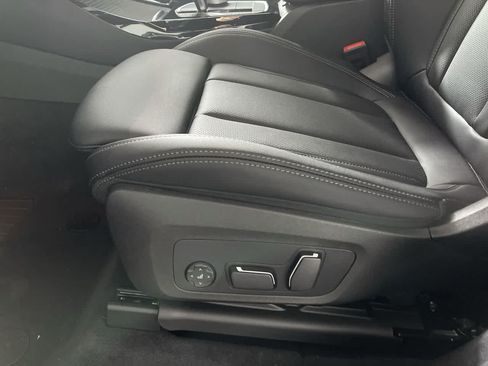 Used 2024 BMW X3 M40i w/ Parking Assistance Package AWD/4WD image 12