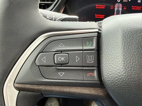 New 2026 Jeep Grand Cherokee Altitude AWD/4WD image 19