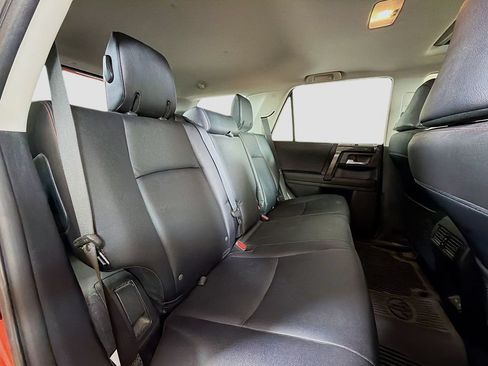 Used 2024 Toyota 4Runner TRD Off-Road Premium w/ Moonroof Package AWD/4WD image 29