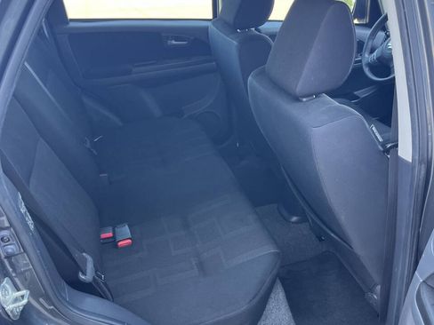 Used 2012 Suzuki SX4 AWD Hatchback image 6