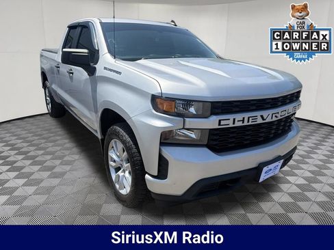 Used 2020 Chevrolet Silverado 1500 Custom w/ Custom Value Package AWD/4WD image 9