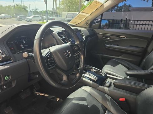 Used 2020 Honda Pilot Touring image 19
