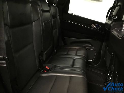 Used 2017 Jeep Grand Cherokee Summit w/ Platinum Series Group AWD/4WD image 32