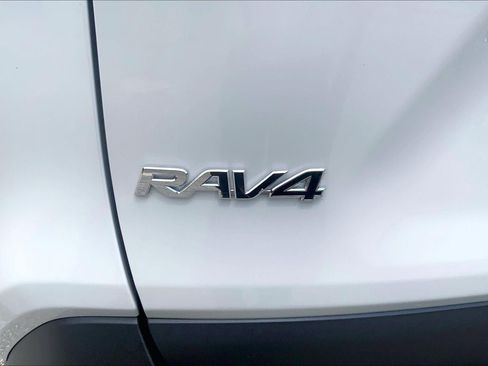 Used 2025 Toyota RAV4 Limited w/ Advanced Technology Package AWD/4WD image 31