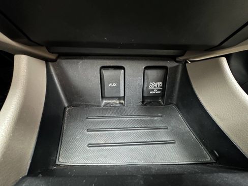 Used 2015 Honda Civic LX image 17