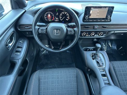 Used 2025 Honda HR-V Sport image 19