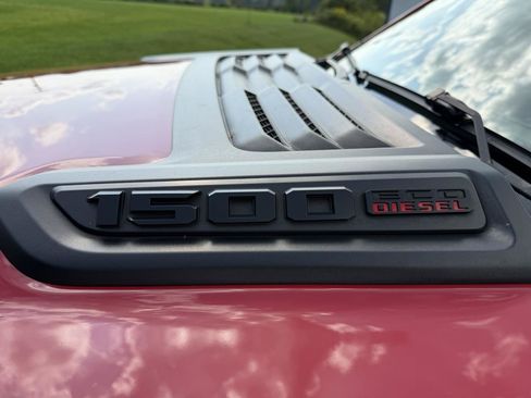 Used 2020 RAM 1500 Laramie AWD/4WD image 11