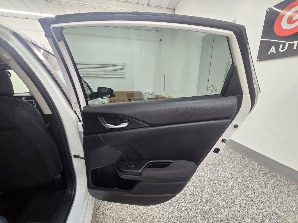 Used 2019 Honda Insight EX image 29