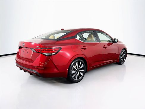 Used 2021 Nissan Sentra SV w/ SV Premium Package FWD image 11