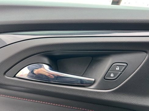 Used 2021 Chevrolet TrailBlazer RS w/ Convenience Package image 19