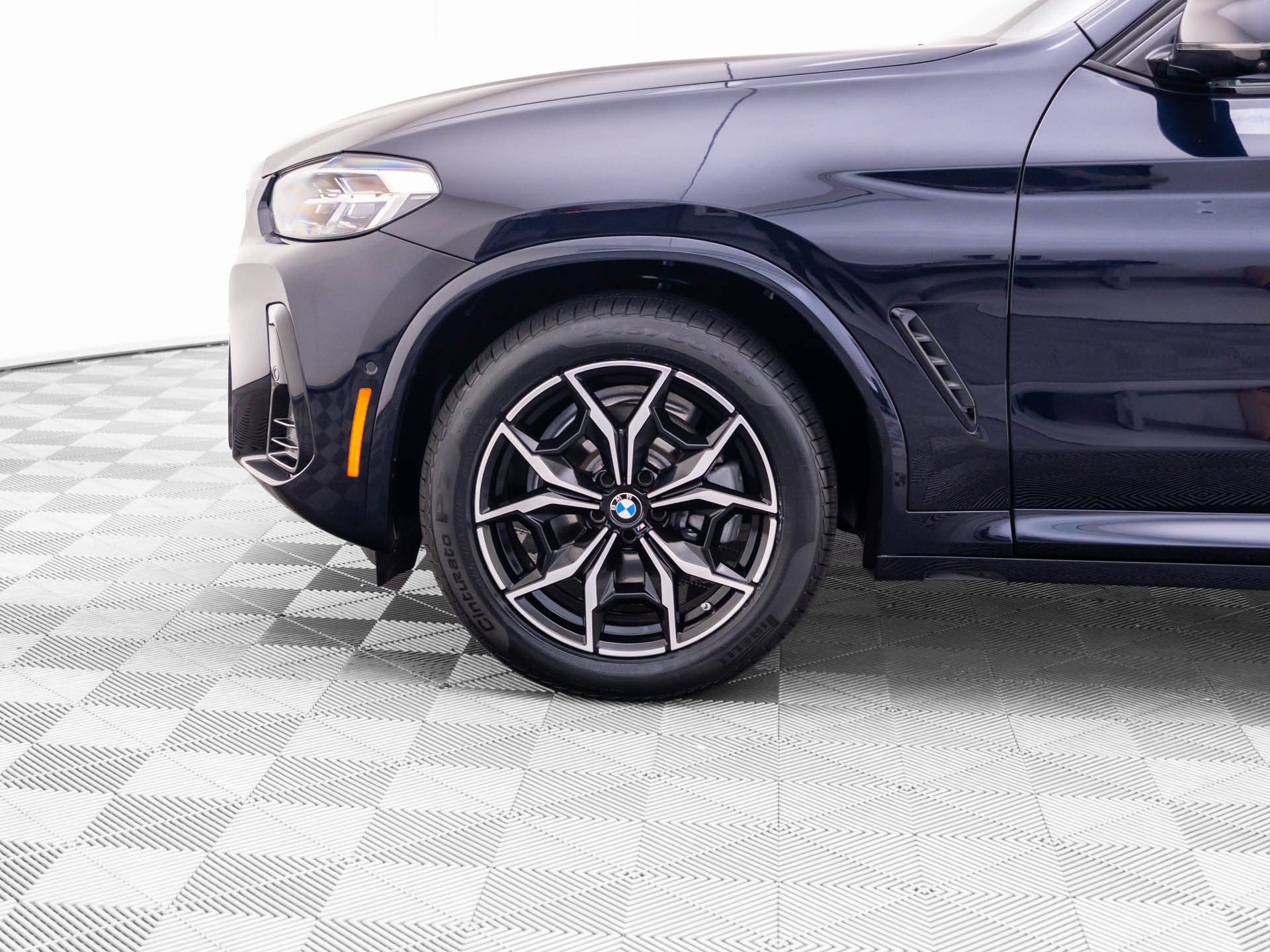 Used 2023 BMW X3 xDrive30i w/ M Sport Package AWD/4WD image 36