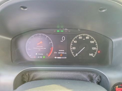 Used 2024 Honda HR-V LX image 24