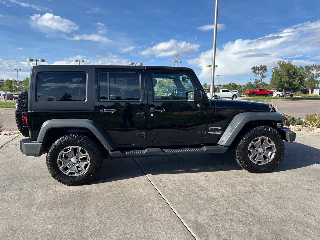 Used 2017 Jeep Wrangler Unlimited Sport w/ Quick Order Package 24S AWD/4WD image 10