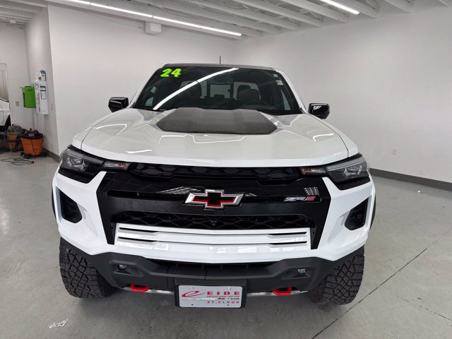 Used 2024 Chevrolet Colorado ZR2 w/ ZR2 Convenience Package III AWD/4WD image 5