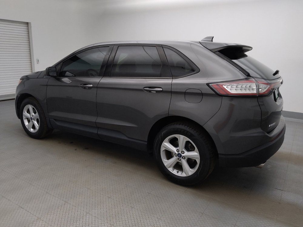 Used 2018 Ford Edge SE FWD image 3