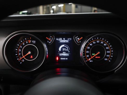 Used 2018 Jeep Wrangler Sport AWD/4WD image 24