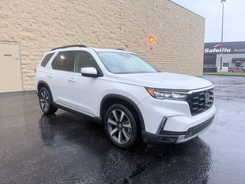 Used 2023 Honda Pilot Elite image 7