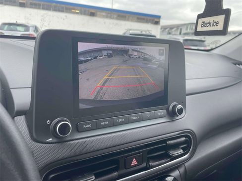 Used 2023 Hyundai Kona SEL image 28