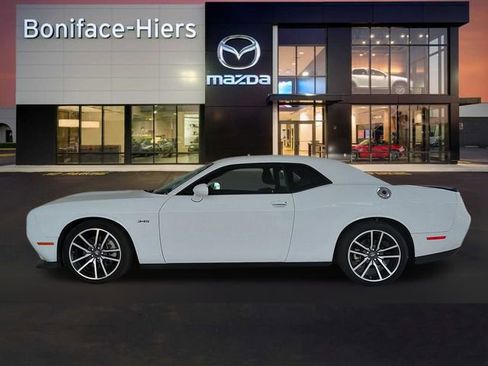 Used 2023 Dodge Challenger R/T image 4