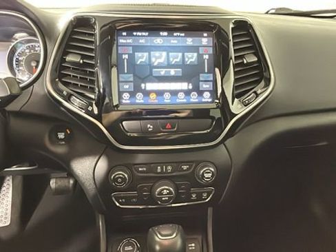 Used 2020 Jeep Cherokee Limited AWD/4WD image 24