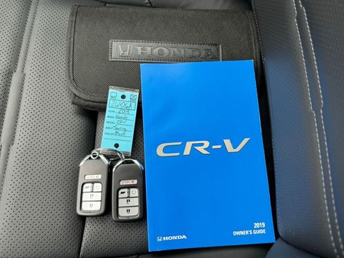 Used 2019 Honda CR-V Touring image 33