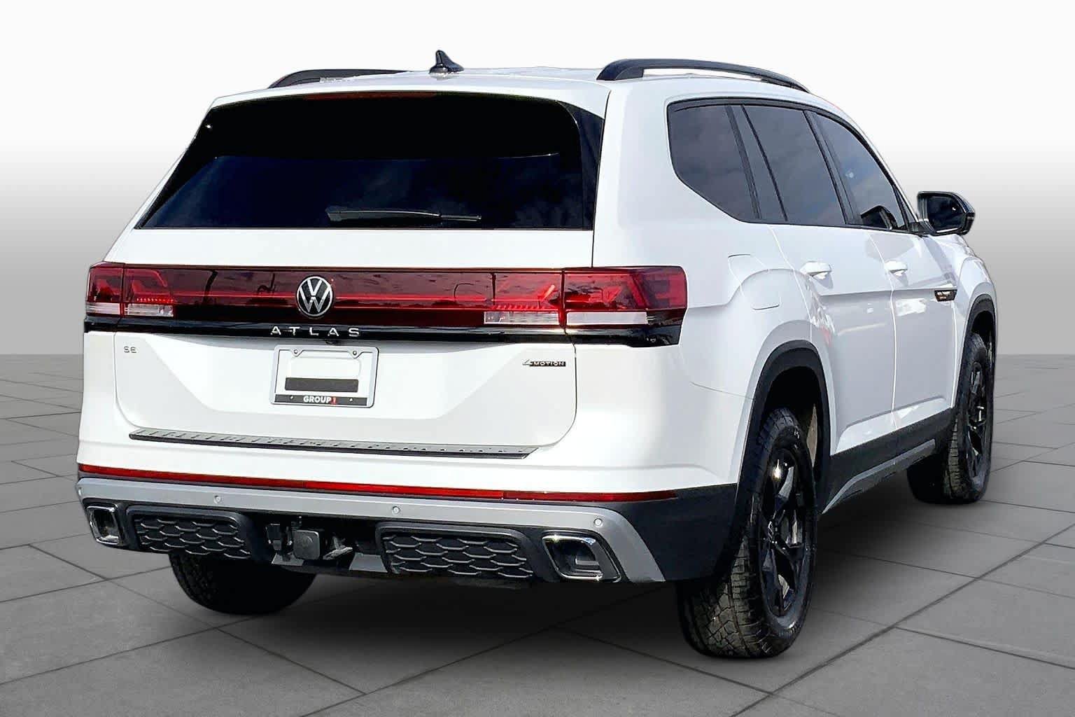 Used 2026 Volkswagen Atlas Peak Edition AWD/4WD image 13