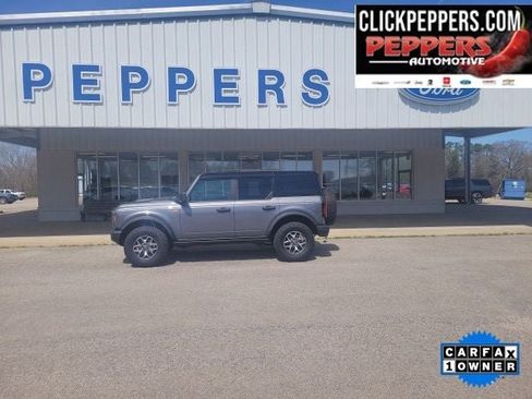 Used 2025 Ford Bronco Badlands AWD/4WD image 2