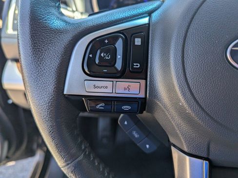 Used 2017 Subaru Outback 2.5i Touring AWD/4WD image 14