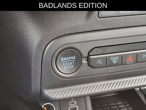 Used 2025 Ford Bronco Sport Badlands AWD/4WD image 16
