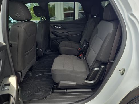 Used 2023 Chevrolet Traverse LT w/ LPO, Floor Liner Package AWD/4WD image 11