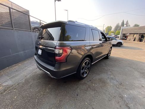Used 2020 Ford Expedition Limited w/ Special Edition Package AWD/4WD image 6