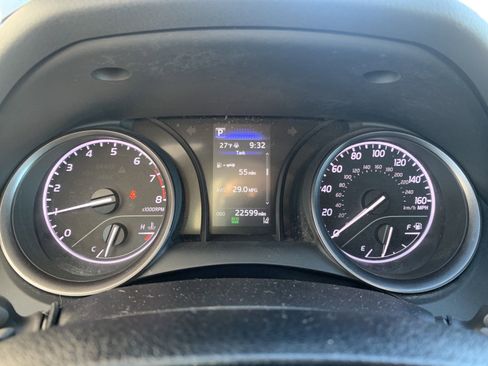 Used 2022 Toyota Camry SE image 24