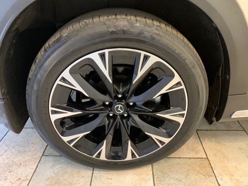 Used 2024 MAZDA CX-90 Plug-In Hybrid w/ Premium Pkg AWD/4WD image 12