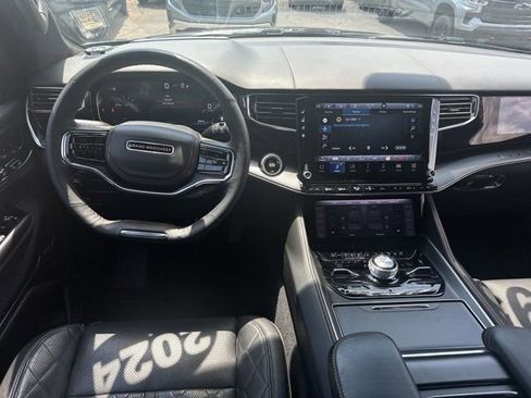 Used 2024 Jeep Grand Wagoneer Series III w/ Quick Order Packagew 28T image 25