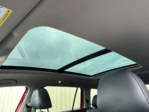 Used 2021 Volkswagen Atlas SEL Premium image 4