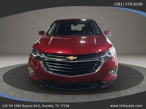 Used 2019 Chevrolet Equinox LT w/ Driver Convenience Package FWD image 2