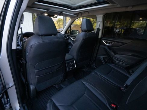 Used 2019 Subaru Forester Limited AWD/4WD image 17