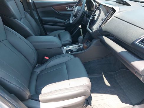 Used 2025 Subaru Ascent Touring AWD/4WD image 10