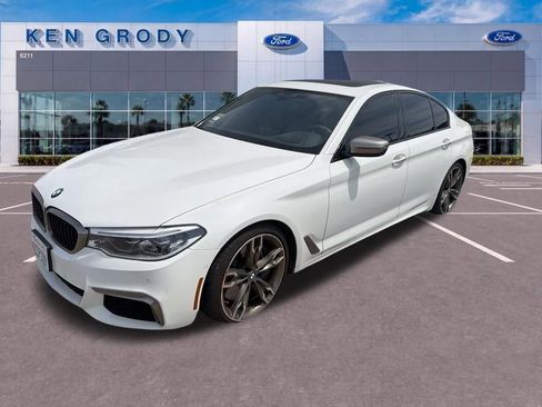 Used 2018 BMW M550i xDrive AWD/4WD image 36