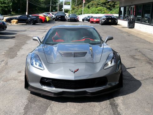 Used 2015 Chevrolet Corvette Z06 w/ Z07 Performance Package image 11