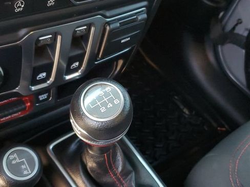 Used 2019 Jeep Wrangler Rubicon AWD/4WD image 21