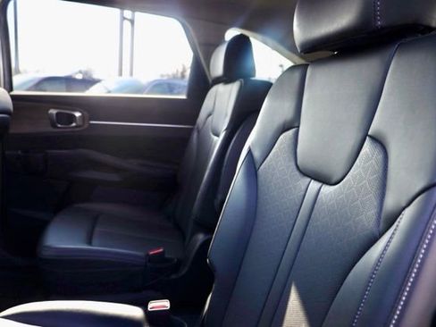 Certified 2023 Kia Sorento X-Line EX image 36