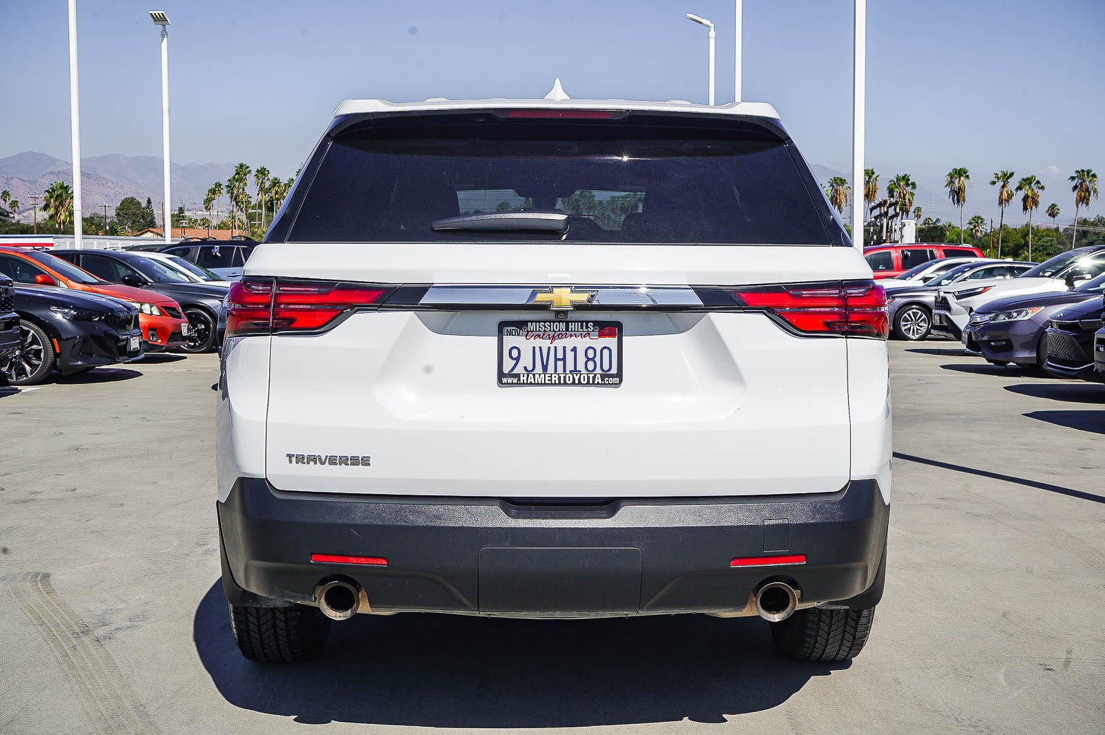 Used 2023 Chevrolet Traverse LS FWD image 6