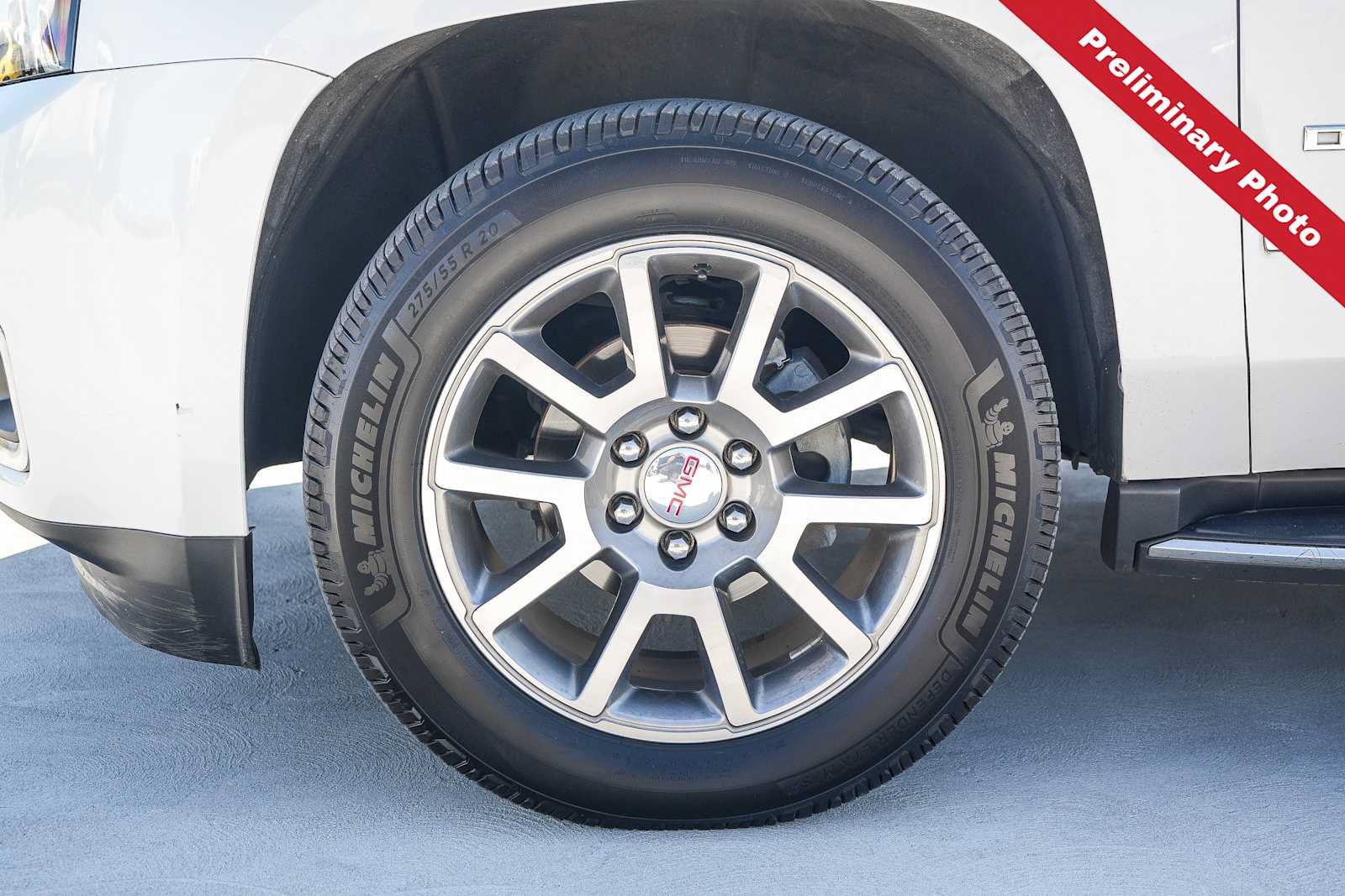 Used 2019 GMC Yukon XL Denali w/ Open Road Package AWD/4WD image 11
