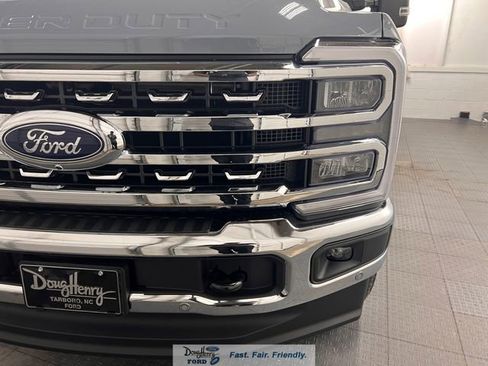 New 2026 Ford F250 4x4 Crew Cab Super Duty image 11