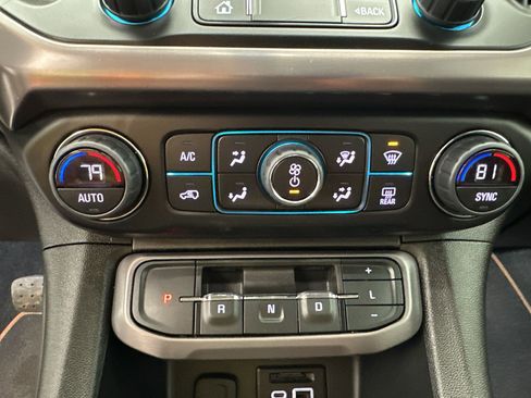 Certified 2023 GMC Acadia AT4 AWD/4WD image 17