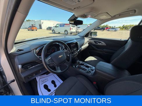 Used 2020 Chevrolet Traverse LS AWD/4WD image 14