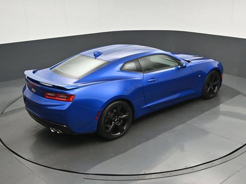 Used 2018 Chevrolet Camaro SS RWD image 56